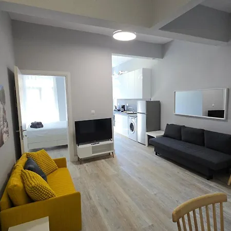 Kyana Luxury Kva Apartment *