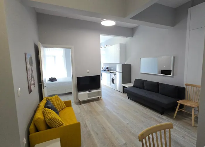 Kyana Luxury Kva דירה *