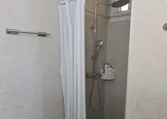 Kyana Luxury Kva דירה